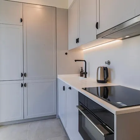 Apartment 2bdr Lisbon's Historic Baixa Escape By Lovelystay *