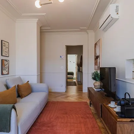 2bdr Lisbon's Historic Baixa Escape By Lovelystay Apartment