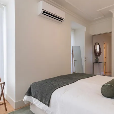 2bdr Lisbon's Historic Baixa Escape By Lovelystay