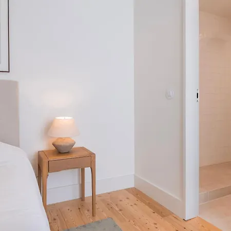 2bdr Lisbon's Historic Baixa Escape By Lovelystay * Lisboa