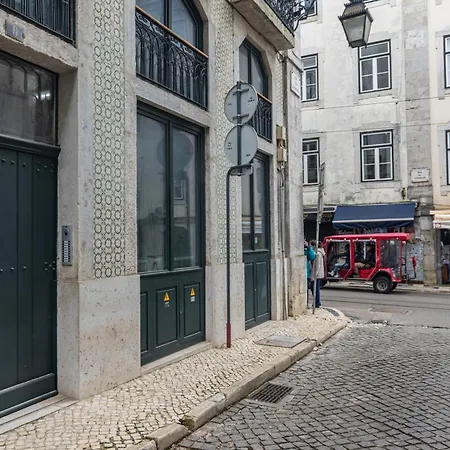 2bdr Lisbon's Historic Baixa Escape By Lovelystay Lisbon